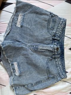 (Category: ) located in . Submitted by slxtxng (Listing ID 1371189008, Image 1). Description: .