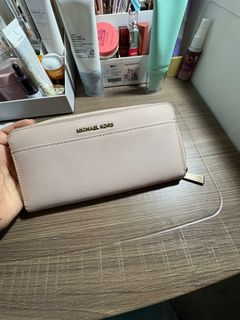 (Kategori: ) berada di . Dikirim oleh prelovedbynvs (ID iklan 1371181942, Gambar 1). Deskripsi: .