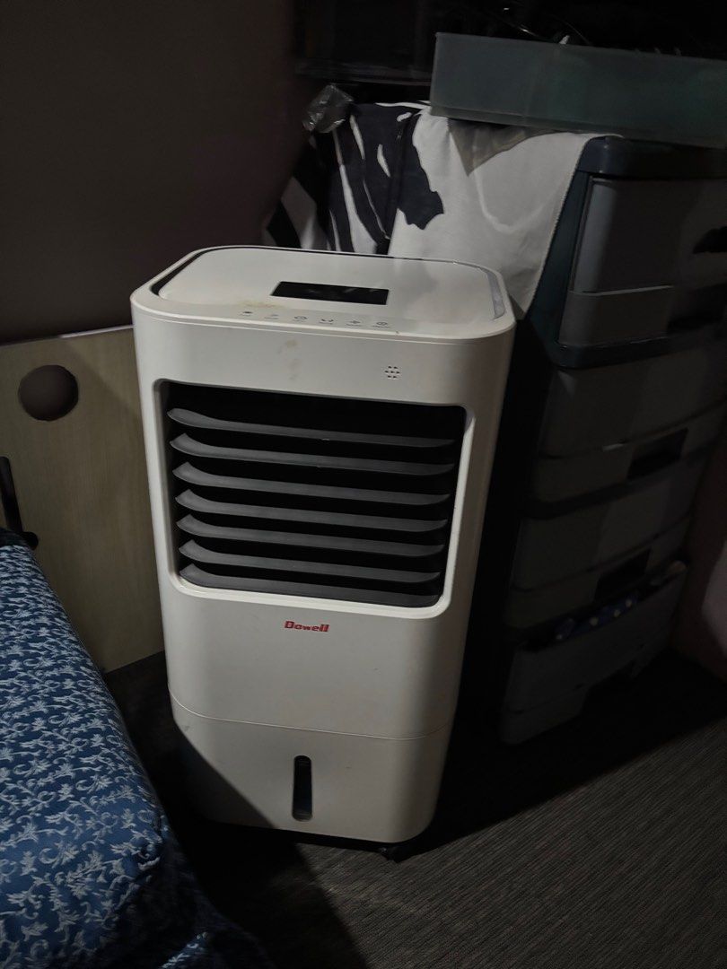 DOWELL AIR COOLER (Category: Air Conditioning and Heating) located in Makati City. Submitted by lydeclutter28 (Listing ID 1371349012, Image 1). Description: Can do meet up near areas MAKATI LOC.