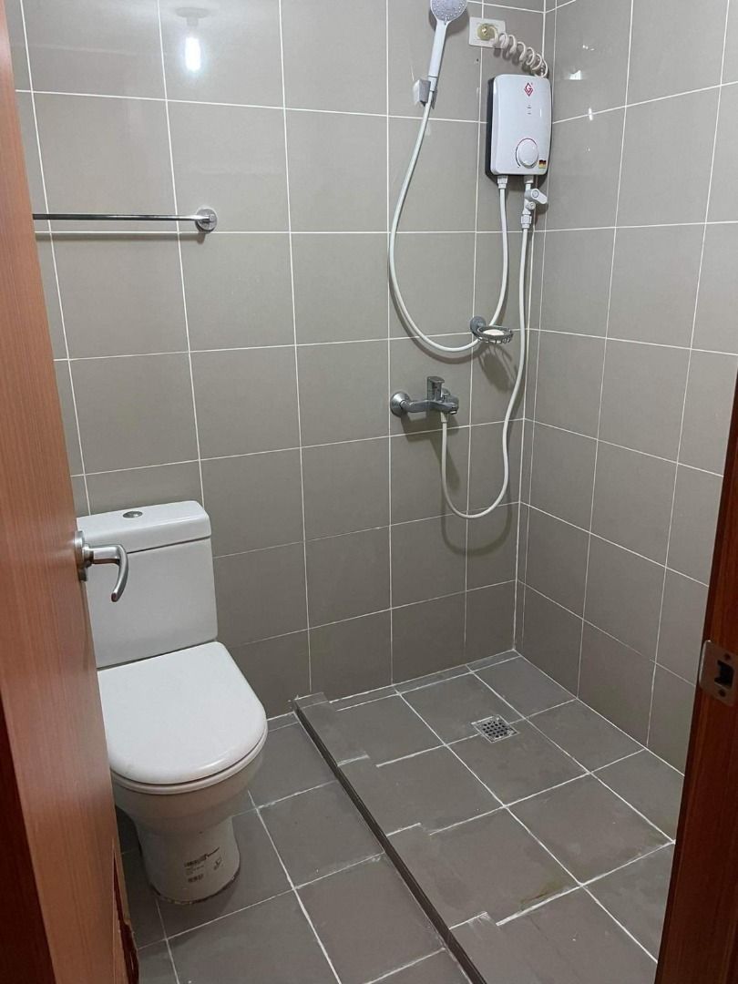 Eton Tower | Studio Unit For Sale - #8540 (Category: Apartments & Condos) located in Makati City. Submitted by AlvinPatty_09177941343 (Listing ID 1371269540, Image 3). Description: ERE Code: 8540 Unit Details: Studio Unit 1TB FA: 22sqm Fully Furnished Asking Price: Php4,000,00.00 For best assistance, viewing schedule and further inquiries, call your professional real estate brokers, Alvin Lim (0917-7941343) or Patty Lim (0917-5081688) TODAY! For 
