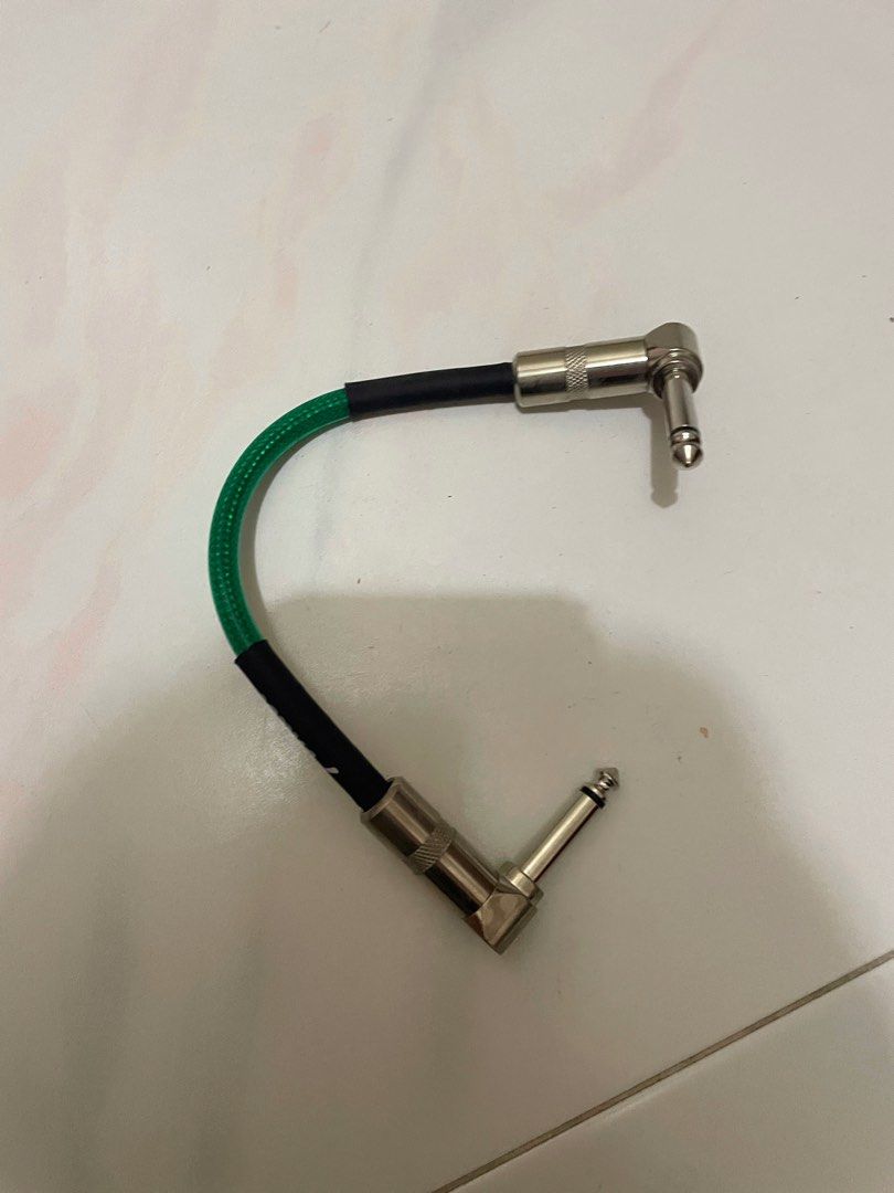 Fender Patch Cable (Category: Music Accessories) located in Singapore. Submitted by azj196 (Listing ID 1371327372, Image 2). Description: Didn’t use much, selling cos downsized board. Mailing available for $2.50..