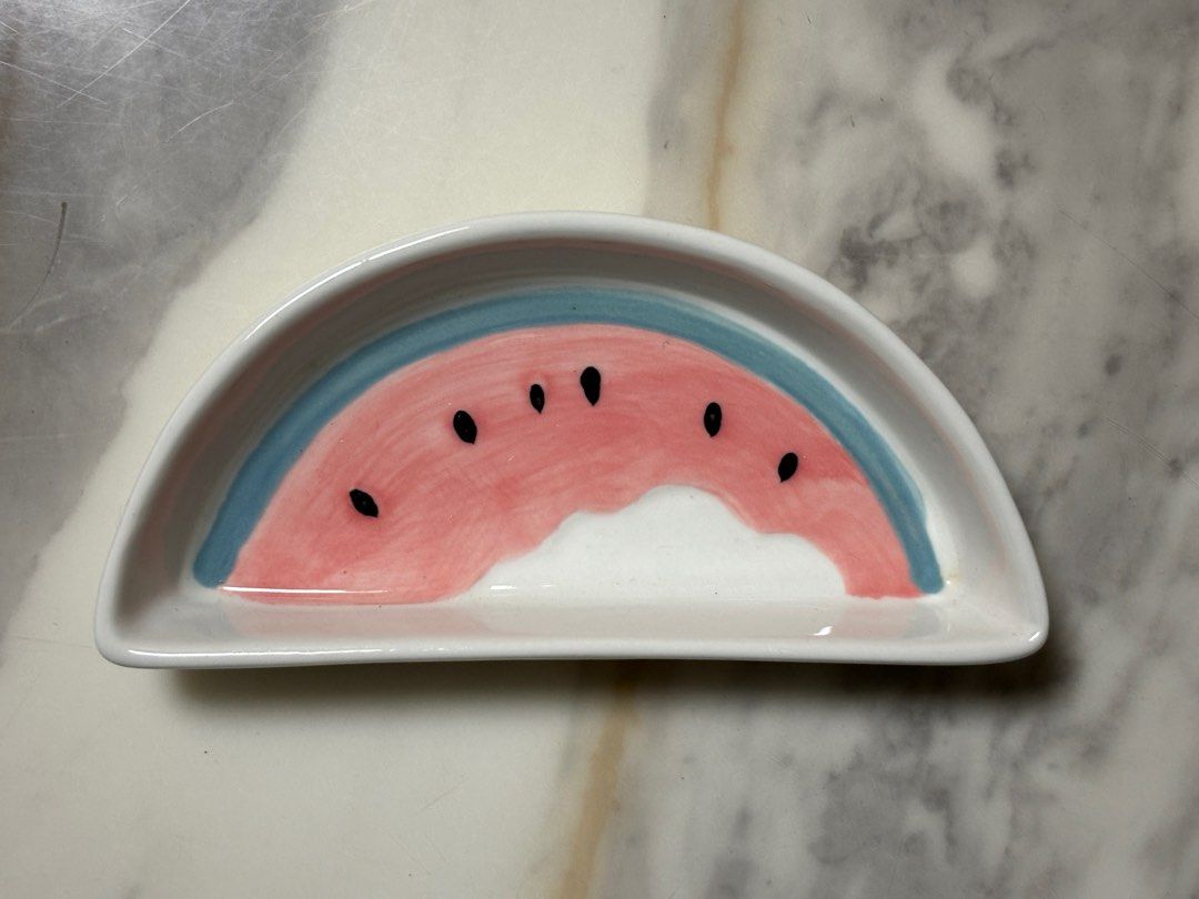 Hamster dishes (Category: Homes & Other Pet Accessories) located in Singapore. Submitted by enenlialia (Listing ID 1371316519, Image 2). Description: - $3.50 each -$9.00 (for all).