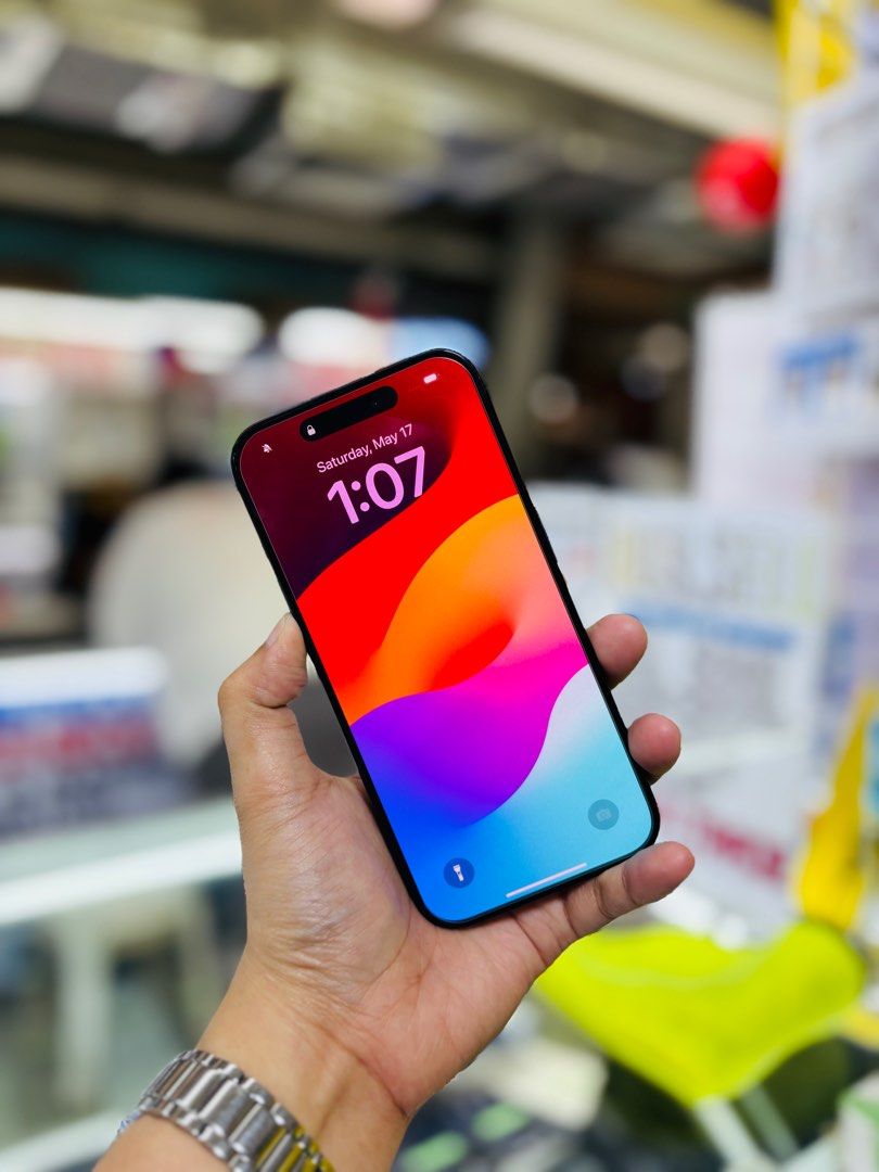 IPhone 15 Pro 256GB globelocked 99bh NTC approevd (Category: iPhone 15 Series) located in San Juan City. Submitted by najihahtelecomshop2018 (Listing ID 1371289325, Image 3). Description: Legit Store | Original unit FOR SALE | TRADE / SWAP ▫️INSTALLMENT thru: 🔸Credit Card (straight / installment) 🔸Ggives / Gcredit + 6% interest 🔸Spay Later + 6% interest (RFS: Buy and Sell any kinds of Gadgets) Description: iPhone 15 Pro 256GB ( other GB are al