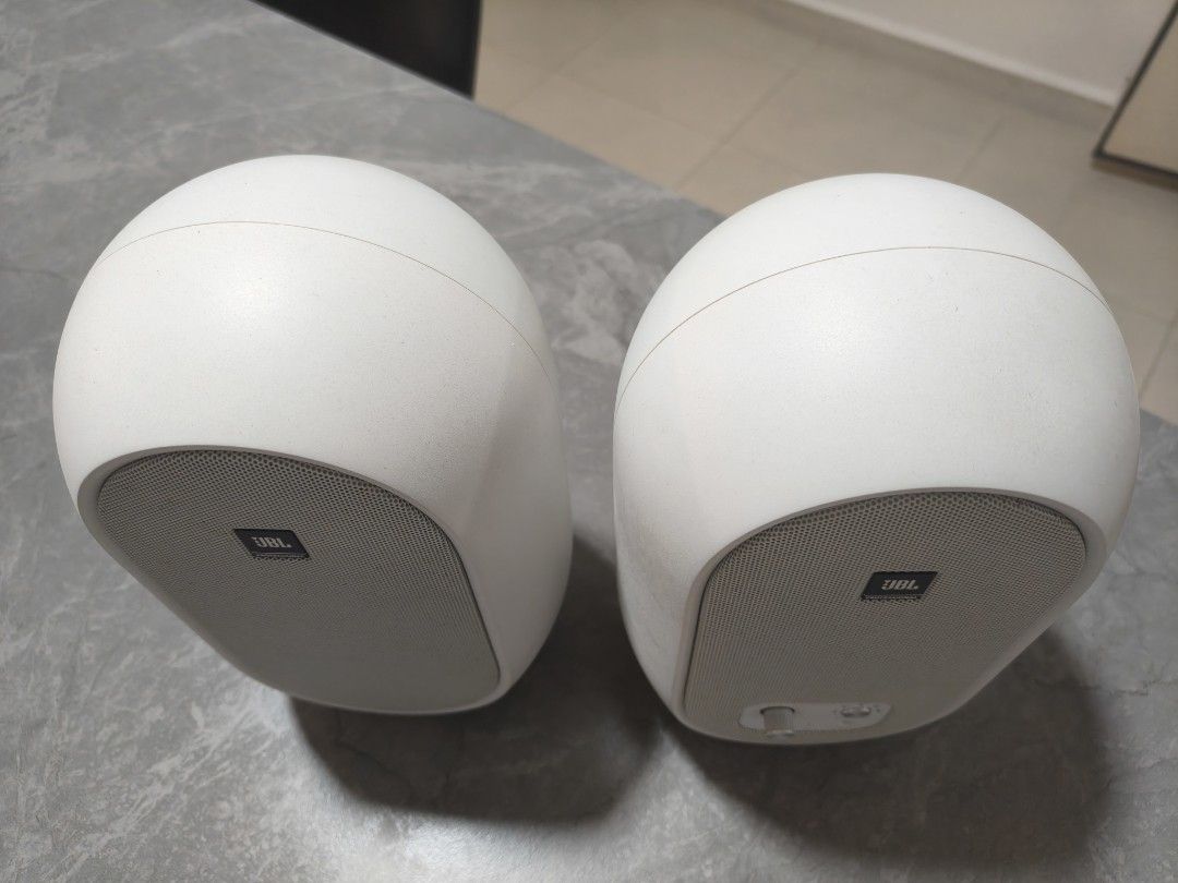 JBL desktop speakers (Category: Soundbars, Speakers & Amplifiers) located in Singapore. Submitted by jiehuat (Listing ID 1371305894, Image 2). Description: JBL desktop speakers , a pair with power cord n wire . very new , buy n keep condition. test before buy..