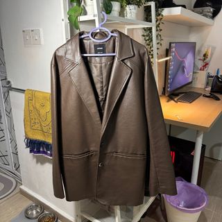 (Category: ) located in . Submitted by thriftsential (Listing ID 1371348929, Image 1). Description: .
