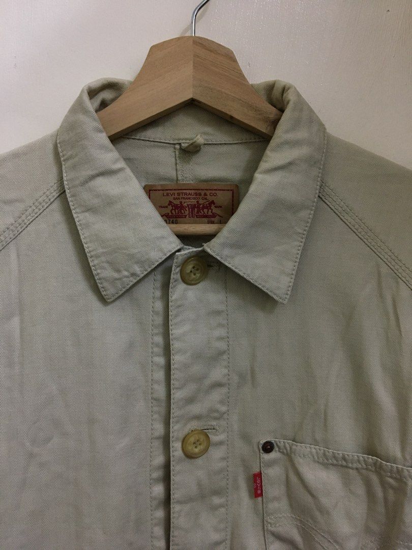 Levis Jacket (Category: Activewear) located in Kulai. Submitted by 2ndClothingStuff (Listing ID 1371332927, Image 3). Description: Levis Jacket Pit 23.5 Labuh 31.5 Size L Condition masih cantik Harga Boleh Nego Berminat inbox atau whatsabi saya check no phone di profile Terima kasih.