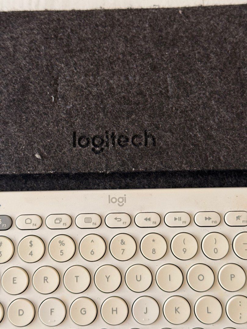Logitech K380 Wireless Keyboard with FREE sleeves! (Category: Computer Keyboard) located in Mandaluyong City. Submitted by _noel (Listing ID 1371208569, Image 2). Description: Logitech K380 Wireless Keyboard Multi-Device X-Tech Keyboard Bluetooth RFS move out.
