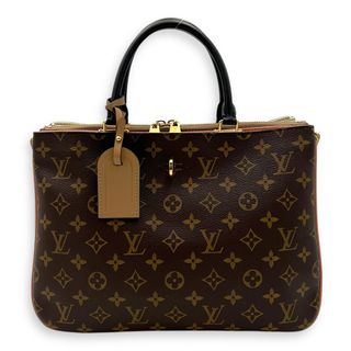 (Category: ) located in . Submitted by carousellluxury (Listing ID 1371212479, Image 1). Description: .