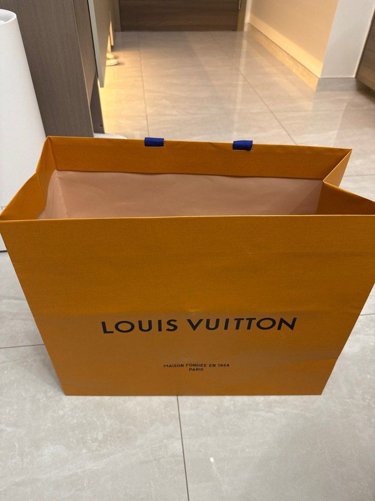 Louis Vuitton Paper Bag (Category: Accessories) located in Singapore. Submitted by yorkshirepudding (Listing ID 1371273951, Image 1). Description: 50cm (available) 40cm (available) .