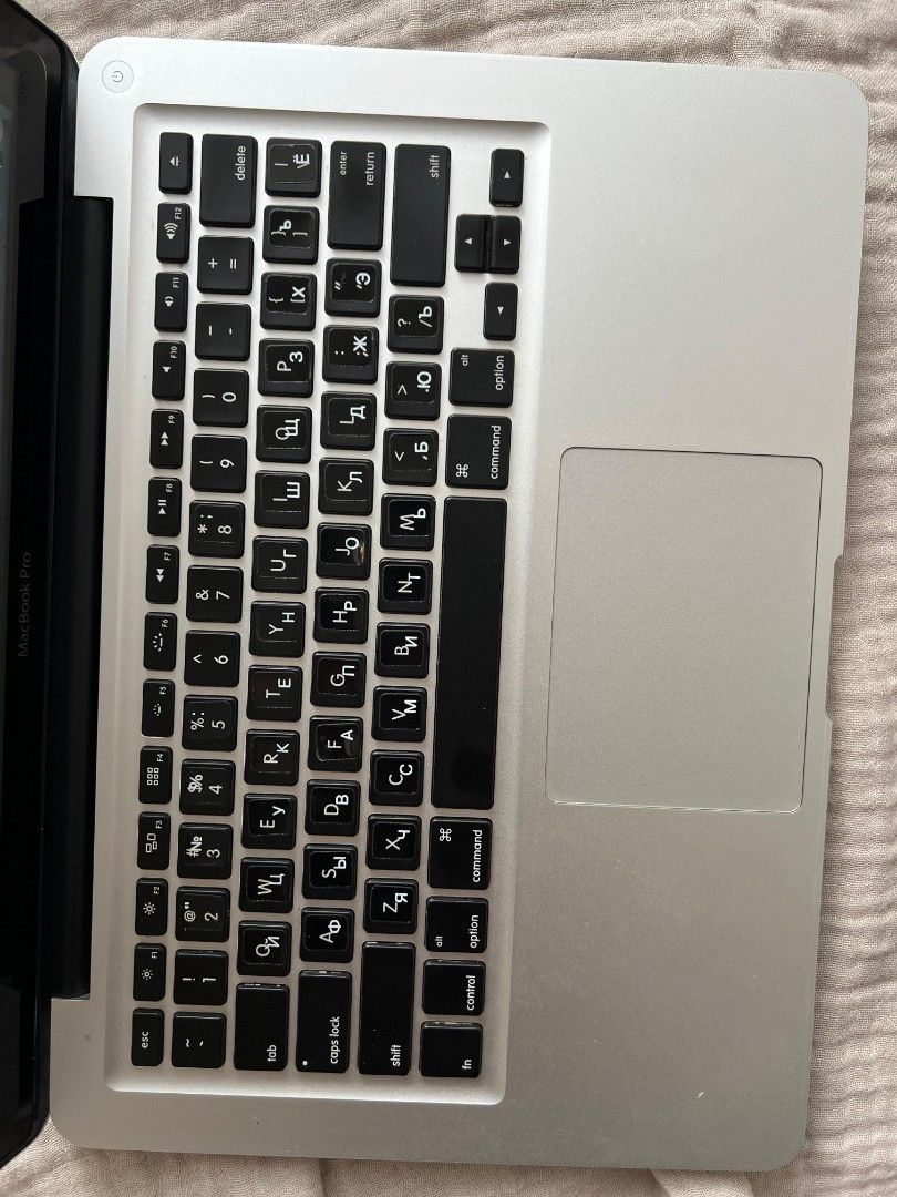 MacBook Pro 13 (Category: Laptops & Notebooks) located in Singapore. Submitted by mikhail_panch (Listing ID 1371227005, Image 2). Description: Title: MacBook Pro 13” i7 • 8GB • 750GB HDD — Great Condition Description: Selling my well-maintained MacBook Pro 13” with upgraded specs and excellent cosmetic condition. Specifications: • Intel Core i7 2.9 GHz • 8GB DDR3 RAM • 750GB HDD • macOS Catalina — freshly installed • 13.3” non-Retina Display (128