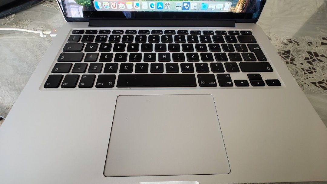 Macbook Pro 13 Retina Early 2013 (Category: Laptops & Notebooks) located in Bacoor. Submitted by xandergreg26531 (Listing ID 1371172348, Image 3). Description: This unit has been lightly used in an office environment until the user left Running Sequioa 15.2 with OpenPatcher Intel i5 2.7GHz Dual-Core 8GB RAM 512GB SSD Storage.