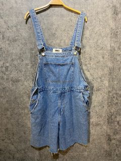 (Category: ) located in . Submitted by well.loved (Listing ID 1371226617, Image 1). Description: .