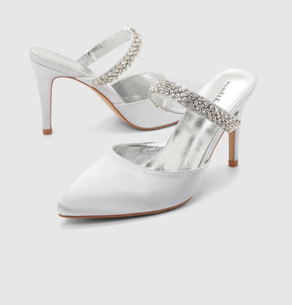 Matthews Potter Heels in Silver (Category: Heels) located in Manila. Submitted by tzui.dclutter (Listing ID 1371084966, Image 2). Description: Bought in SM store for ₱1999 Never used Size: 38 Mode of Payment: Gcash/Maya/BDO/Seabank/Gotyme Shipping via SDD (lalamove/grab) LBC or Gogoexpress Location: Valenzuela City Message for inquiries.