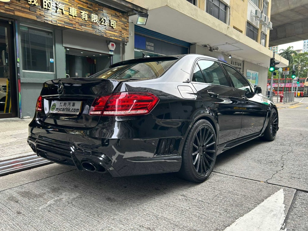 Mercedes-Benz  E200 AVANTGARDE Auto62863172437634111