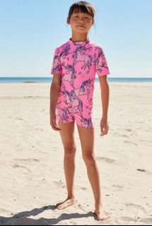 (Category: ) located in . Submitted by prettyinpreloved.my (Listing ID 1371240736, Image 1). Description: .
