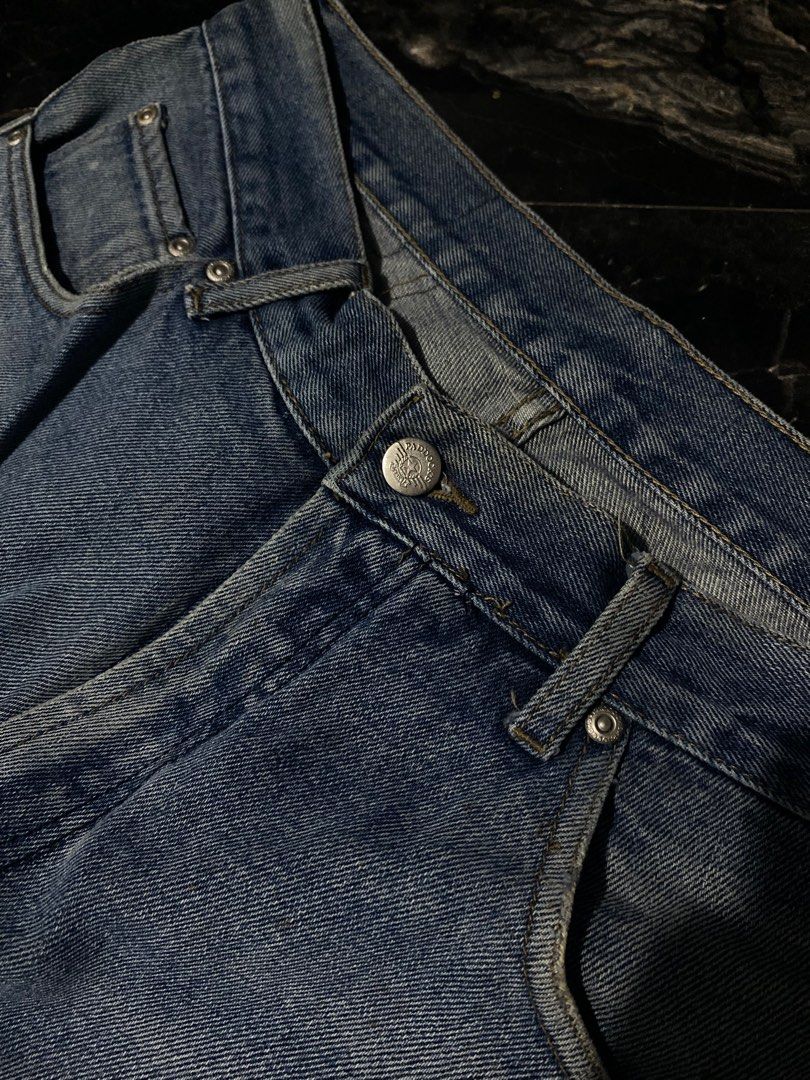PADDOCKS DENIM PANTS (Category: Jeans) located in San Pablo. Submitted by genesisllo24149 (Listing ID 1371273367, Image 2). Description: PADDOCKS DENIM PANTS W - 34 L- 43 T- 13 LO- 8.5 ISSUE TATTERED CLAIM FOR ONLY 400 DISCLAIMER: - Please manage your expectations, posted items are preloved, used & thrifted -Actual color may vary due to lighting -All items needed to wash -Flaker will be posted.