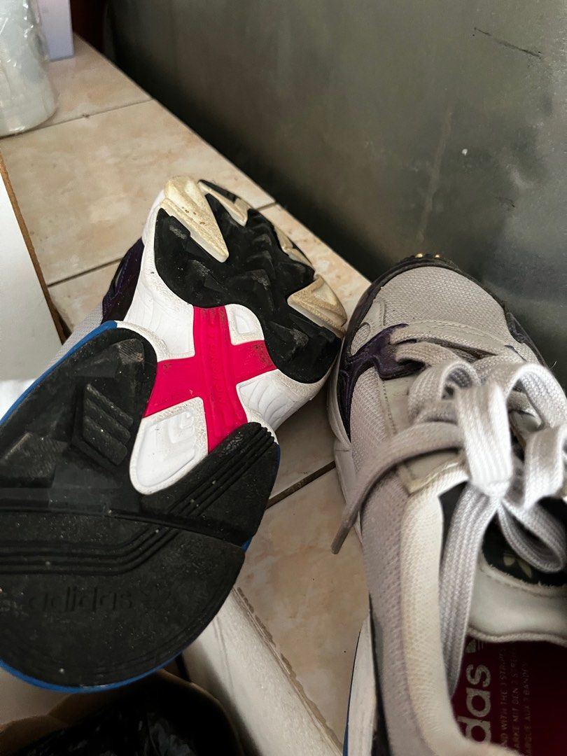 Snickers (Category: Sneakers) located in Puchong. Submitted by kuntummn (Listing ID 1371322752, Image 3). Description: Wore once !!! Condition tip top ❌ carousel payment .