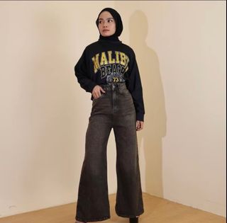 (Category: ) located in . Submitted by alyastore.co (Listing ID 1371201787, Image 1). Description: .