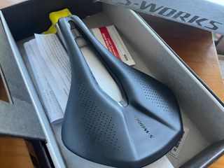 （分類：）位於 。 由 acebaiguen 提交（商品編號 1371309683，圖片 1）。簡介： 。