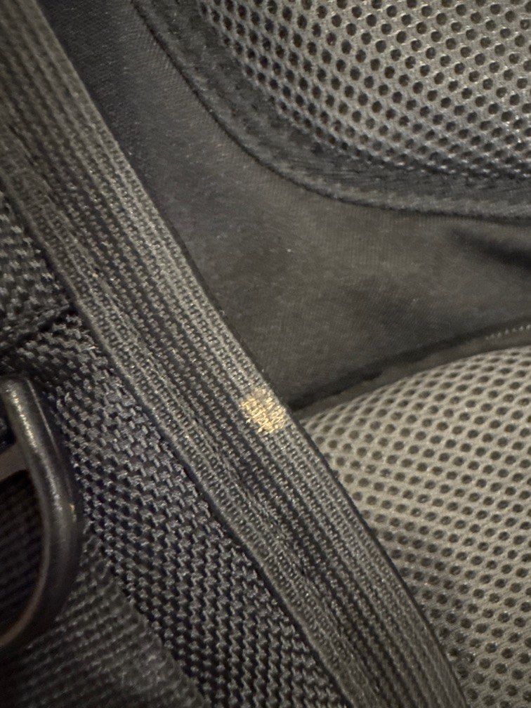 Targus Backpack (Category: Backpacks) located in Makati City. Submitted by gabdee (Listing ID 1371318216, Image 3). Description: .