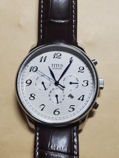 （分類：）位於 。 由 birth.year.watch 提交（商品編號 1371355297，圖片 1）。簡介： 。