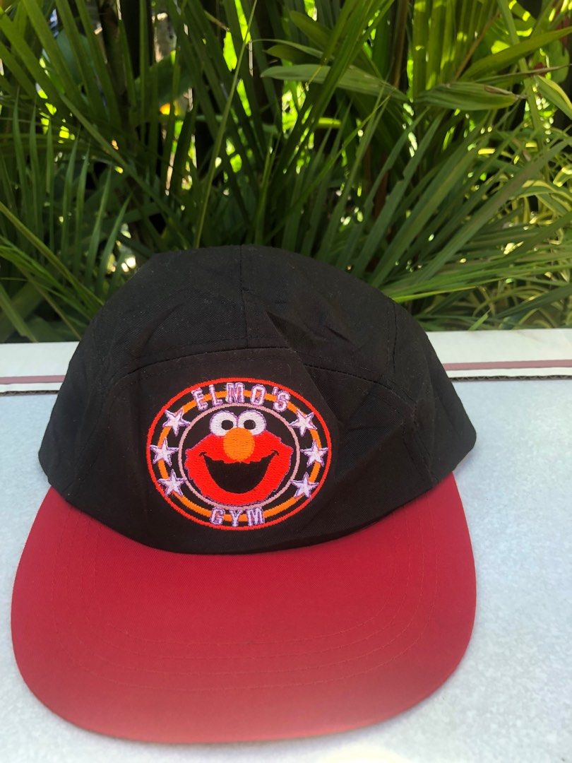 Vintage Elmo Sesame Street panel cap (Category: Caps & Hats) located in Cebu City. Submitted by chunkycheese (Listing ID 1371236911, Image 1). Description: Vintage Elmo Sesam Street cap OSFA 10/10 condition no issues 350+SF .