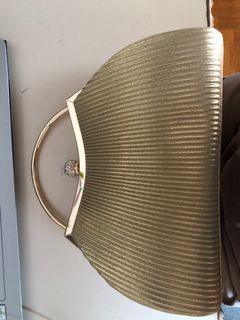 (Category: ) located in . Submitted by daisy-d (Listing ID 1371240452, Image 1). Description: .