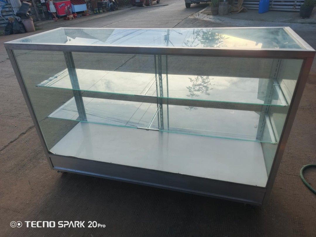 5feet Glass Stante (Category: Office Furniture & Fixtures) located in Rodriguez. Submitted by amara0914 (Listing ID 1371417707, Image 2). Description: For Sale Good As Brand New 5feet Glass Stante 3 Layer 5feet length 40 inches height 20 Inches width.