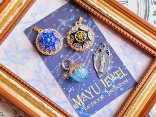 ✨ 德國法國意大利產古董合集 🌾 吊墜多款選 送合金頸鍊 多款選 mayuvintage pendant necklace locket ✨ 古董收藏 手繪馬賽克 聖母像 金砂 玻璃球 果實64204533268482110