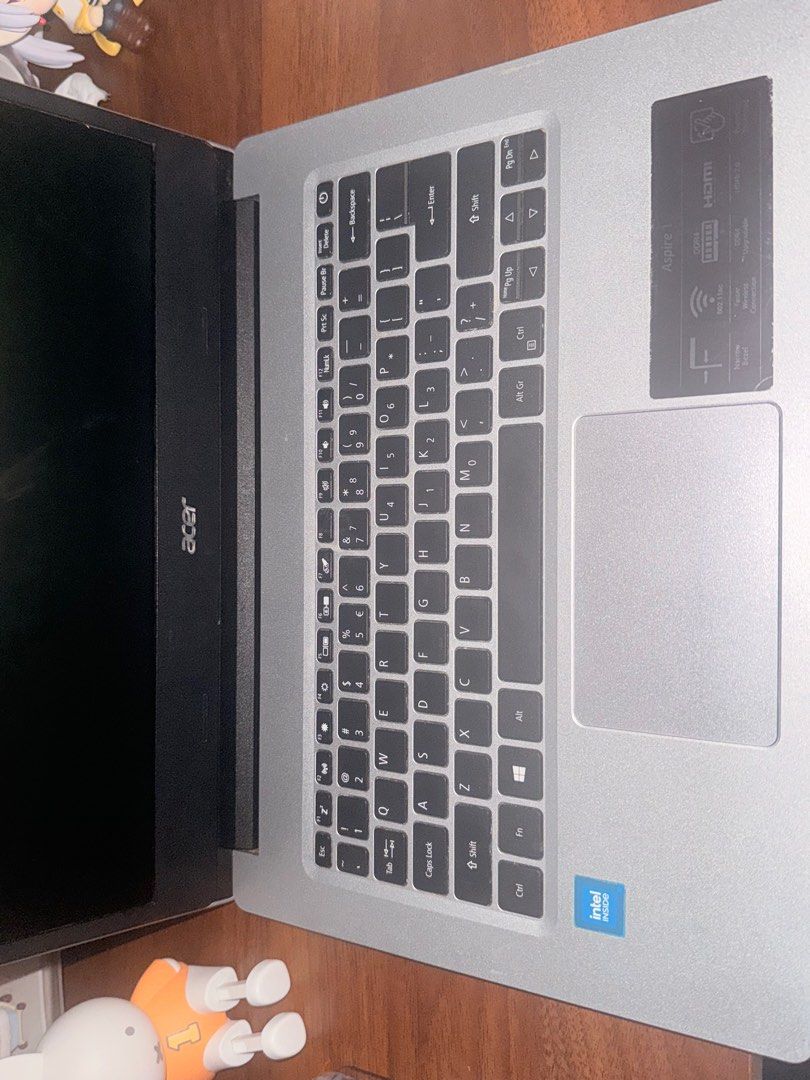 Acer Aspire 1 A114-33 (Category: Laptops & Notebooks) located in Singapore. Submitted by llennisllenn (Listing ID 1371543155, Image 2). Description: A simple laptop for school/work use! Selling off cheap as it is pre loved and has obvious scratches, but the laptop itself is working fine .
