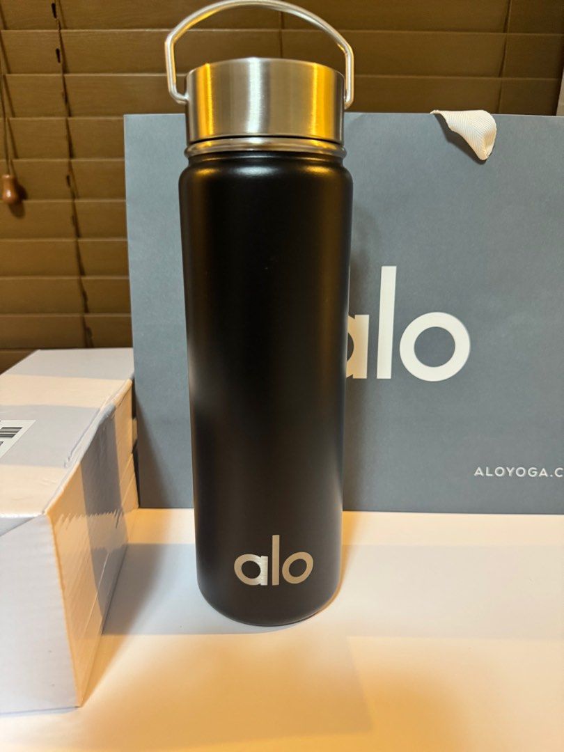 Alo Tumbler 24 oz (Category: Water Bottles & Tumblers) located in Calamba. Submitted by Mikaymax (Listing ID 1371492225, Image 1). Description: .
