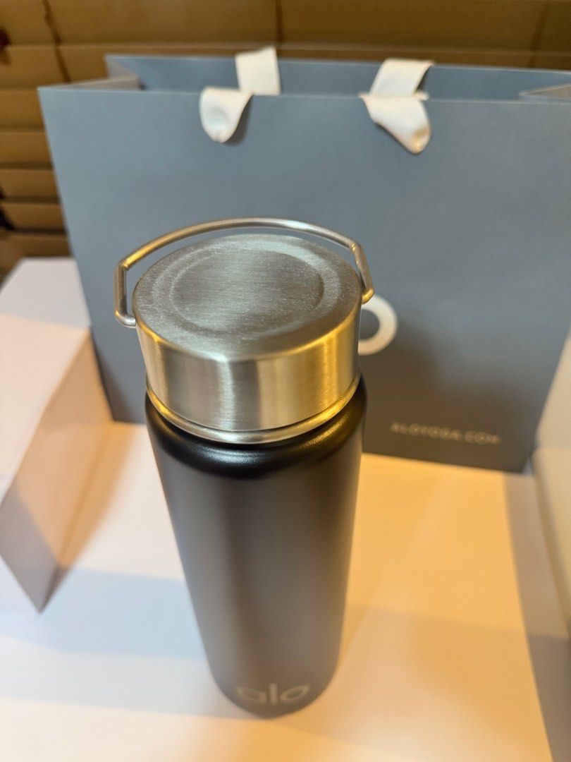 Alo Tumbler 24 oz (Category: Water Bottles & Tumblers) located in Calamba. Submitted by Mikaymax (Listing ID 1371492225, Image 3). Description: .