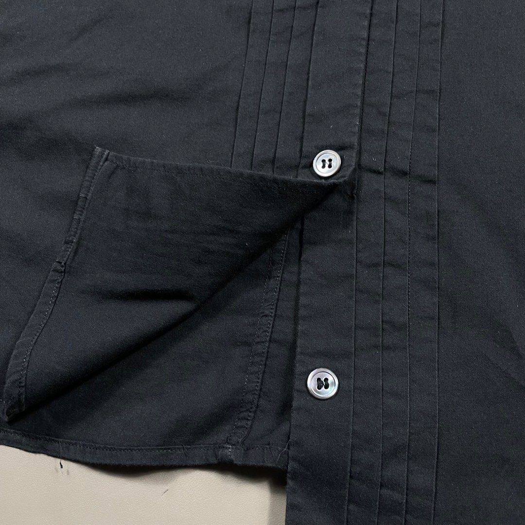 ANN DEMEULEMEESTER ASSYMETRICAL POLO LONGSLEEVE (Category: Longsleeves) located in Manila. Submitted by revise.ph_ (Listing ID 1371496644, Image 3). Description: ANN DEMEULEMEESTER ASSYMETRICAL POLO LONGSLEEVE Made in TUNISIA Tagged Size:40 Dimensions Length:23.5 Width:20.5 Shoulder:16.5 Sleeve:19.5 No issue Price:2,500 Free Shipping via JNT.