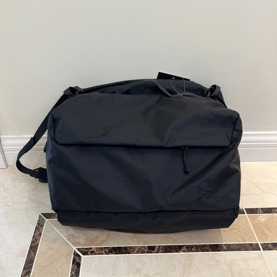 ARC'TERYX Ion Gear Organizer 40L Black Colour, Men's Fashion, Bags