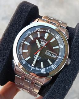 (Category: ) located in . Submitted by watchcycle6100 (Listing ID 1371420198, Image 1). Description: .
