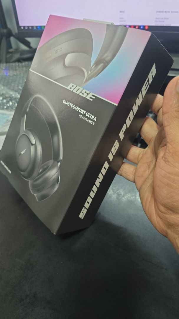 Bose QuietComfort Ultra Headphones Wireless (Original) (Category: Headphones & Headsets) located in Singapore. Submitted by khanner74 (Listing ID 1371415235, Image 1). Description: Just received via delivery, on 27 May 2025. Just opened to test it out. Had a change of mind. So selling it away. All box and accessories, as it is, just not sealed box. Take note that this is original from Bose..