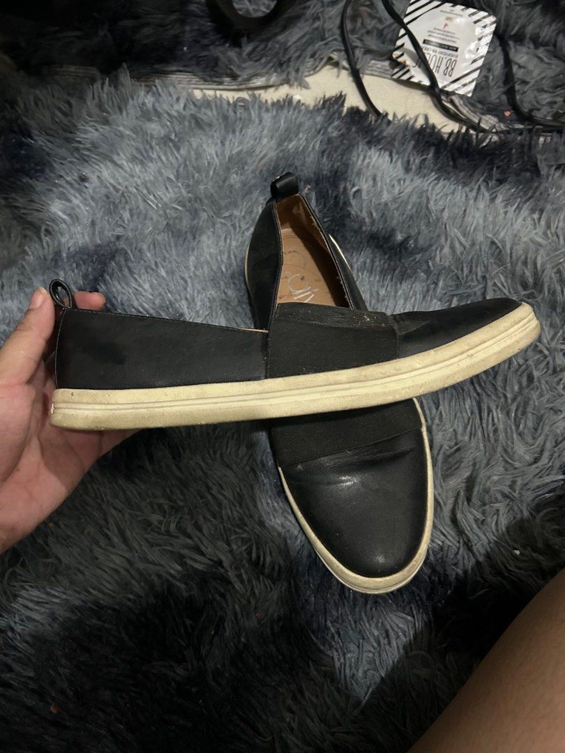 Calvin Klein Slip On (Category: Flats & Sandals) located in Quezon City. Submitted by spicynoodleszup (Listing ID 1371498449, Image 2). Description: Original Calvin Klein Slip On type No issue No heel drag.