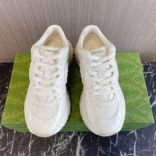 (Category: ) located in . Submitted by shoes_locker (Listing ID 1371516982, Image 1). Description: .