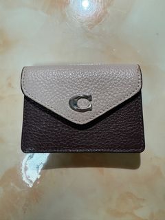 （分類：）位於 。 由 fantasmicmickey 提交（商品編號 1371372421，圖片 1）。簡介： 。