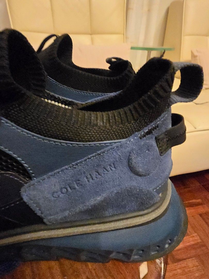 Cole Haan Zero Grand Ultra Sneaker (Category: Casual Shoes) located in Makati City. Submitted by nelsonl4 (Listing ID 1371458815, Image 2). Description: Pre-loved Cole Haan Grand shoes. very comfortable and bouncy fit. bpught locally for P16k. RFS : hardly used for 2 years..
