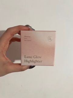 （分類：）位於 。 由 supernovaaaaaa 提交（商品編號 1371512590，圖片 1）。簡介： 。