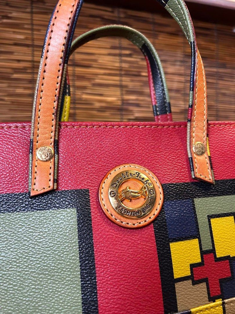 DOUBLE FISH ( MICRO ) MULTICOLOR PVC Vintage Bag (Category: Luxury Bags & Wallets) located in Quezon City. Submitted by whatsinmyclosett (Listing ID 1371469756, Image 3). Description: DOUBLE FISH ( MICRO ) MULTICOLOR PVC Vintage Bag ☑️Made in Japan ☑️Original ☑️Vintage ☑️branded ☑️20 X 14CM ☑️ GOOD CONDITION !! ☑️Manage your Expectations this is Second hand Item/ Vintage Item Hindi Brand New Binibili mo Napaka ganda! Wala akong eexplain minimal s