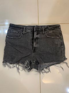 (Category: ) located in . Submitted by glamthrift (Listing ID 1371462995, Image 1). Description: .