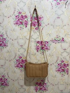 (Kategori: ) berada di . Dikirim oleh prelovednya_elvina (ID iklan 1371430576, Gambar 1). Deskripsi: .