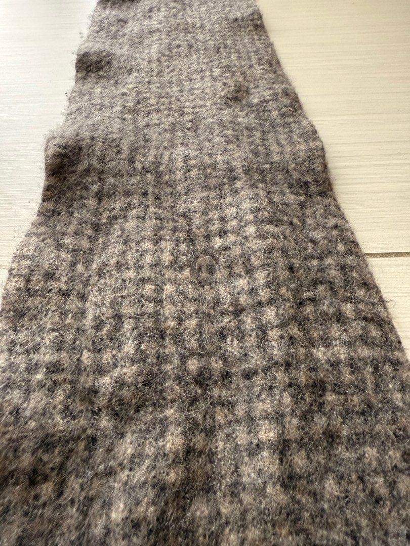 Harry Potter black scarf (Category: Scarves) located in Mandaluyong City. Submitted by _noel (Listing ID 1371388878, Image 2). Description: .