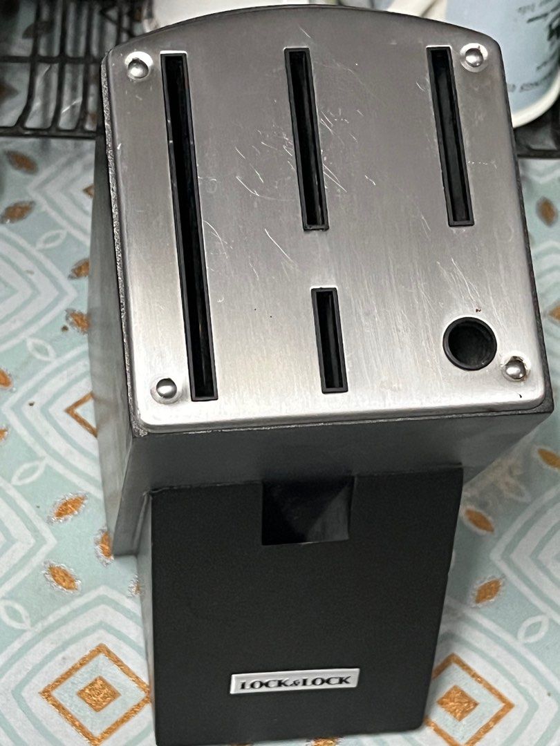 Locknlock knife holder (Category: Knives & Chopping Boards) located in Angeles City. Submitted by ritenianstuff (Listing ID 1371528911, Image 2). Description: Lock n lock knife holder Mbigat po coated wood From Japan Add sf 75 GCash payment .