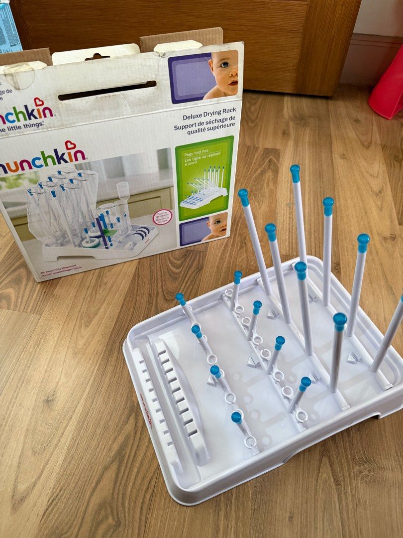 Munchkin Drying Rack (Category: Breastfeeding & Bottle Feeding) located in Manila. Submitted by lynnchamp (Listing ID 1371373115, Image 2). Description: Never used. Just stored..