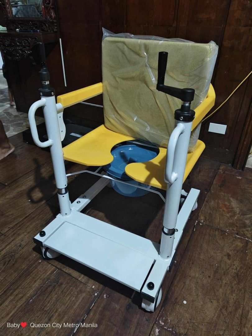 Mura adjustable transfer chair (Category: Braces, Support & Protection) located in Quezon City. Submitted by jesselee14kpop (Listing ID 1371366068, Image 1). Description: brandnew affordable onhand negotiable good quality and condition open for pick up and delivery high quality we also sell many medical supplies call me 09268225723 cod,gcash,bank transfer.