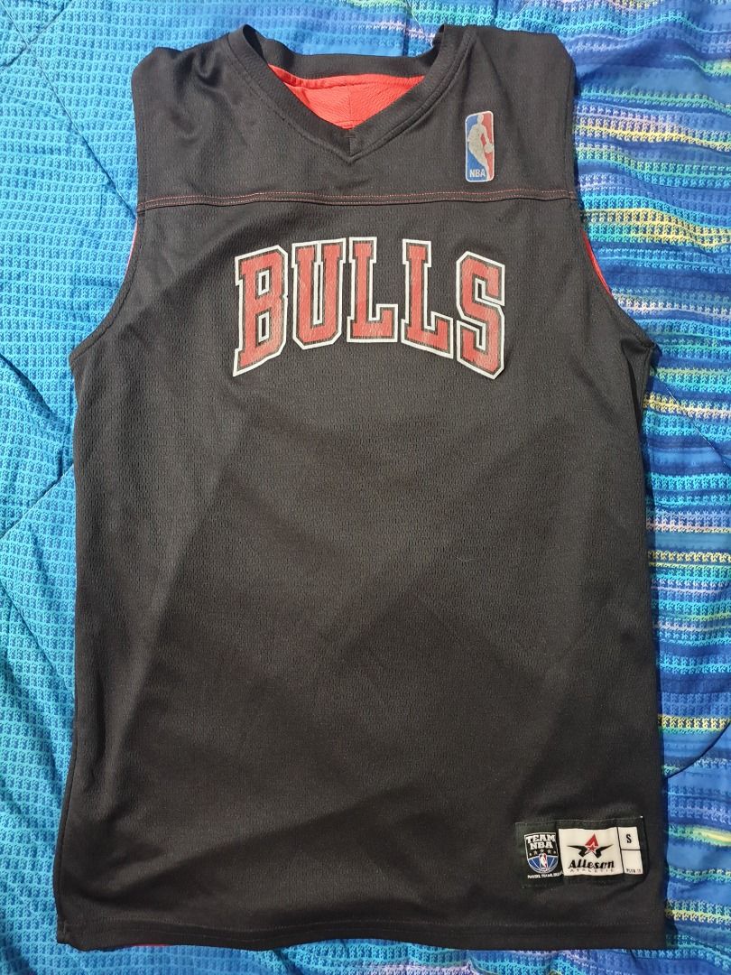 Nba bulls basketball practice jersey (Category: Activewear) located in Manila. Submitted by manila.printing (Listing ID 1371424030, Image 1). Description: Reversible Crack print Vintage Player exclusive No holes Small mens.