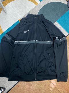 (Category: ) located in . Submitted by laze4thrift (Listing ID 1371507548, Image 1). Description: .